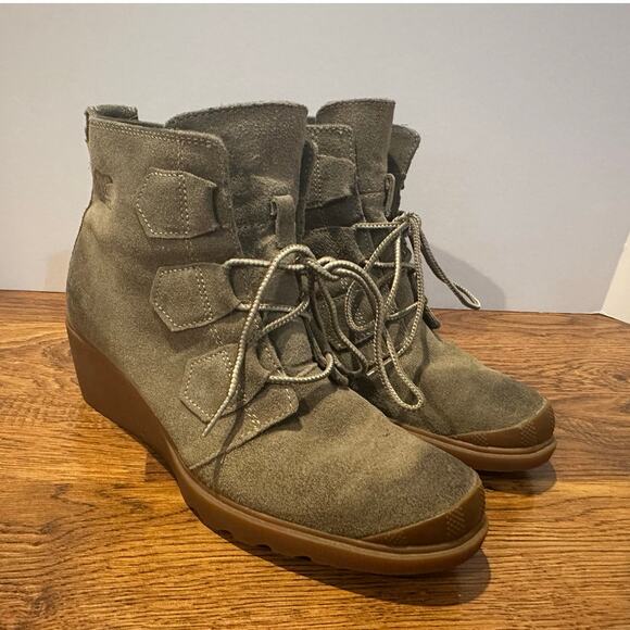Sorel Shoes - Sorel Women's Toronto Suede Lace Up Wedge Bootie Taupe Size 7 Street Style